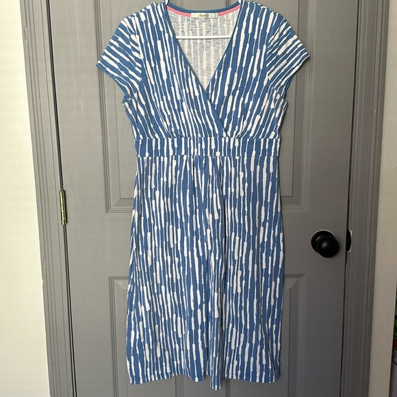 Boden Dresses & Skirts - Boden Casual Jersey Stripe Dress